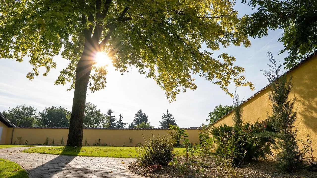 Eprespark Panzio Vecsés Panzió