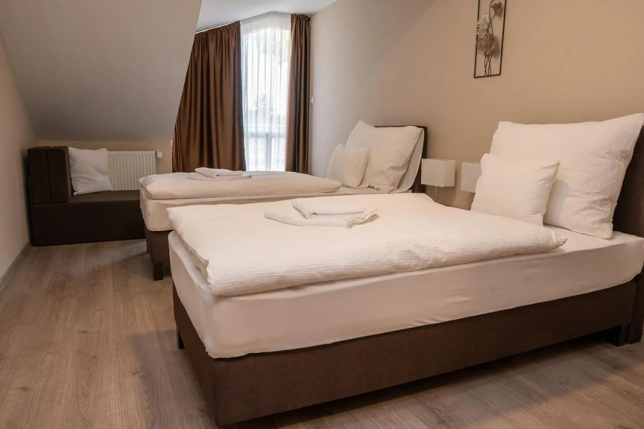 Bed and Breakfast Eprespark Panzio Вечеш Отель типа 